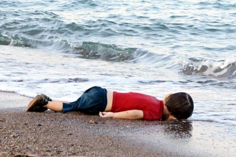 Dead migrant child on beach, 2015, Turkey
